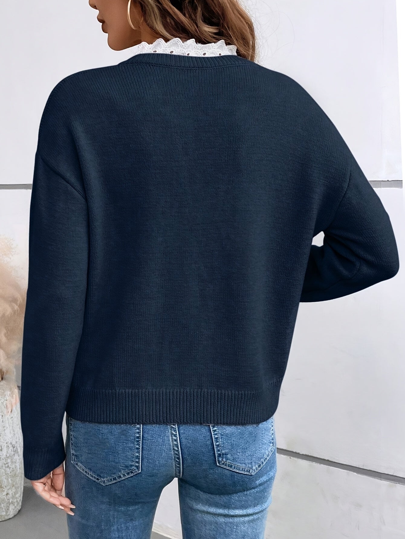 Madison™ | Delicate knit with feminine details