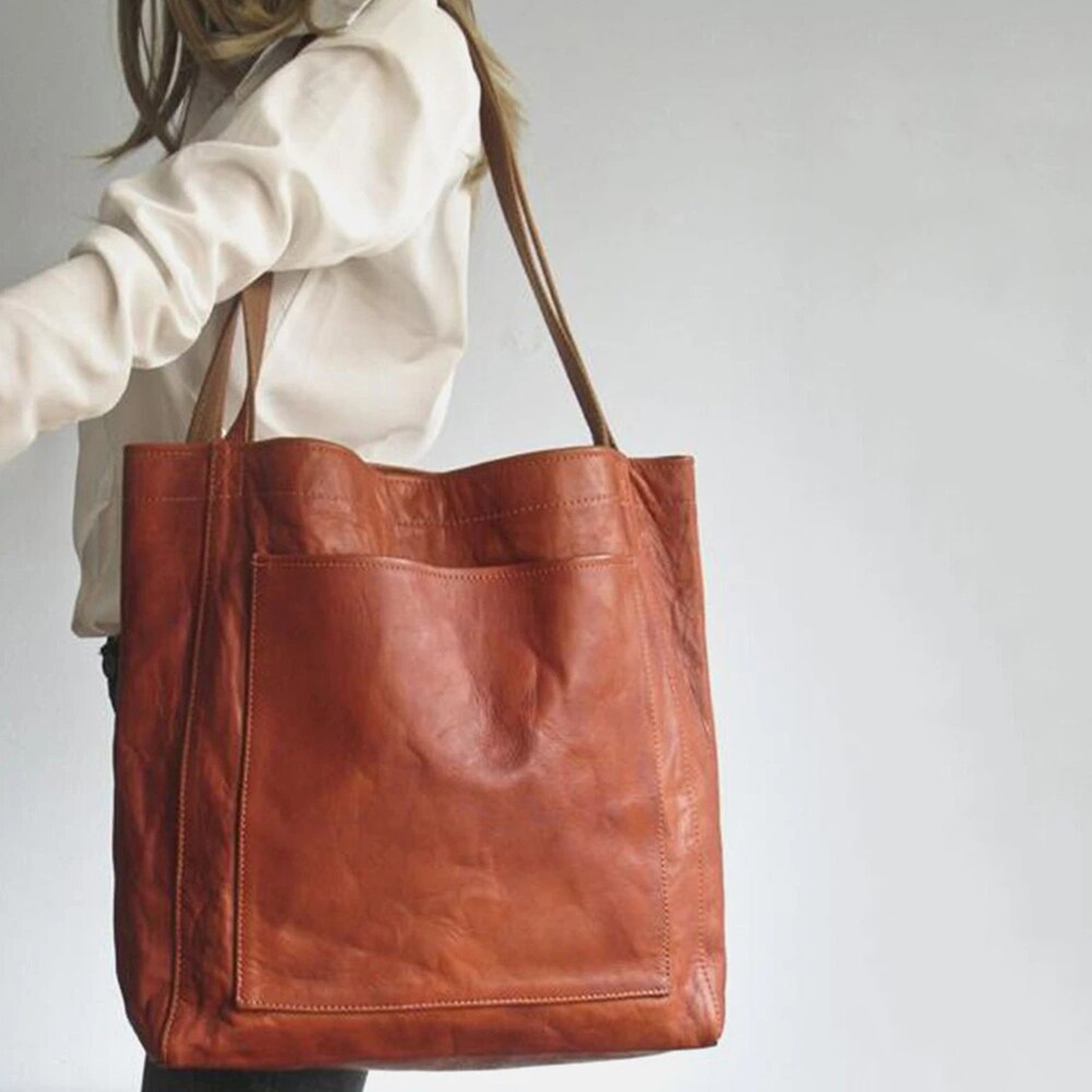 Molly™ | Classic tote bag with timeless character