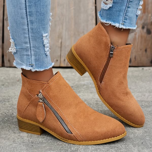 Julia™ | Vintage boots with timeless charm
