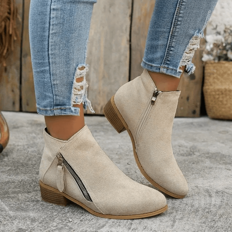 Julia™ | Vintage boots with timeless charm